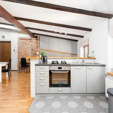 Apartamento Park Krakowski Loft By Bookinghost